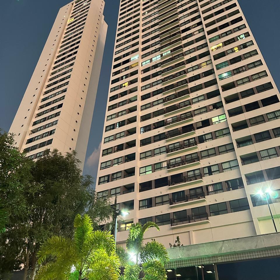 COSMOPOLITAN SHOPPING PARK